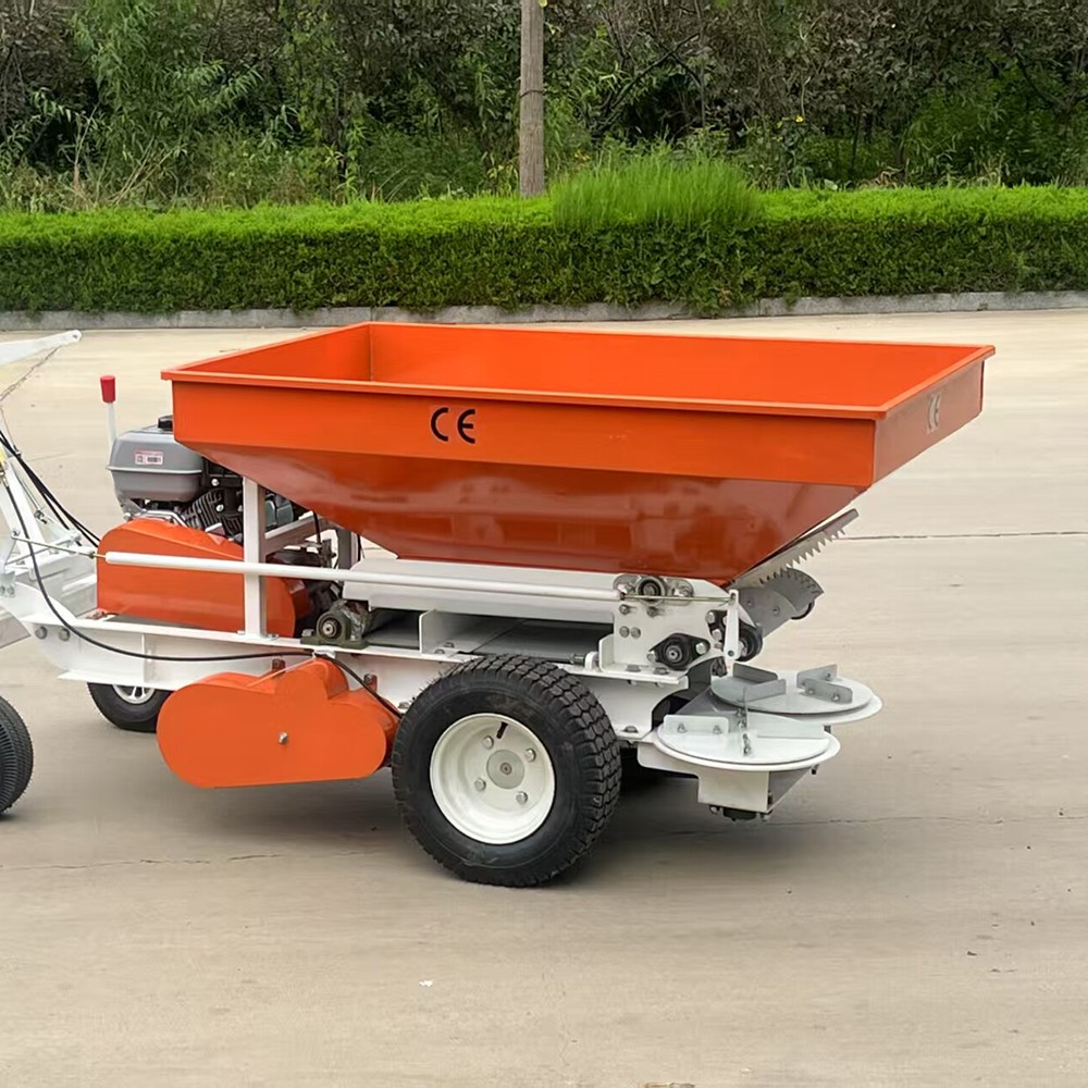 Self-propelled compost spreade - Farming Year 评论和价格